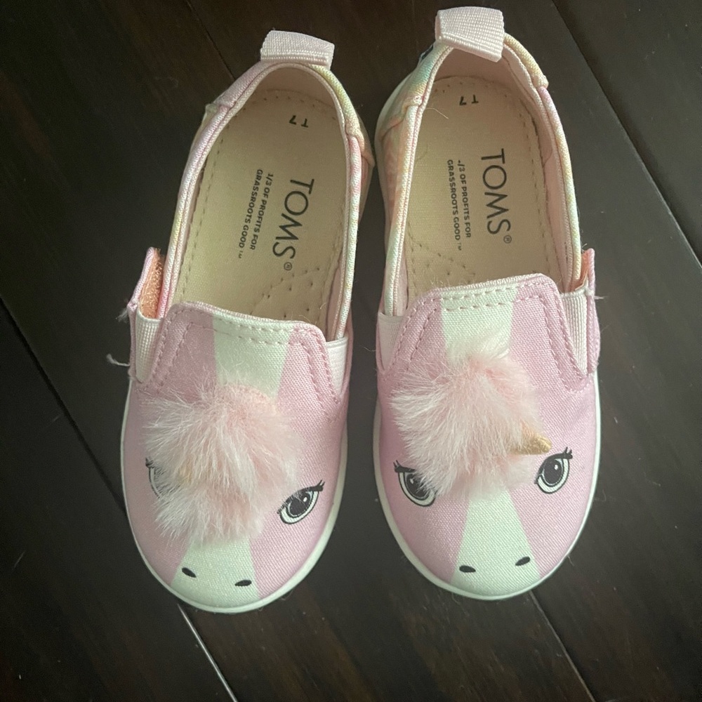 Toms shoes